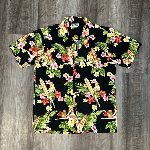 Aloha Republic Hawaiian Girl Short Sleeve Button Down - Small - Picture 2 of 6